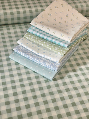 Cottage Green Fat Quarter Bundle - Mixed Designers